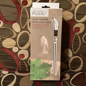 Wolfgang Puck Wine Pourer With Chill Rod
